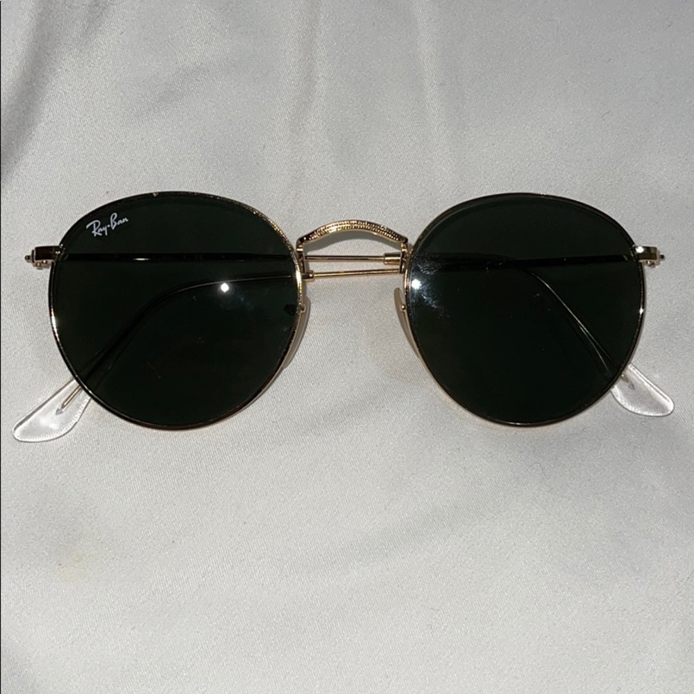 Ray-Ban RB3447 Round Sunglasses
